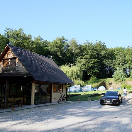 מלון בובק Glamping Virje מראה חיצוני תמונה